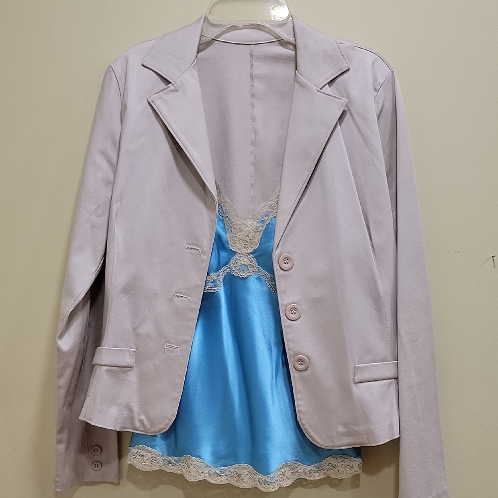 Women’s Light Beige Blazer.